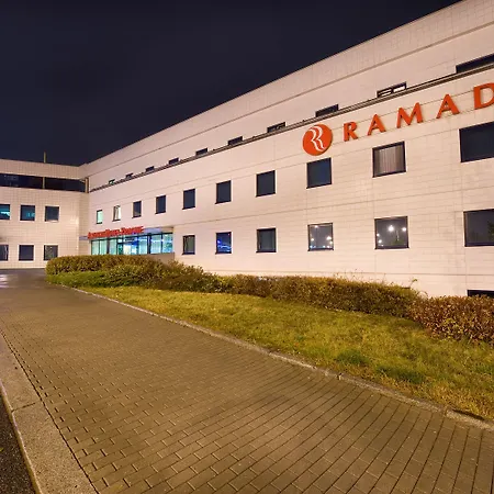Ramada Airport Hotel Prague-3
