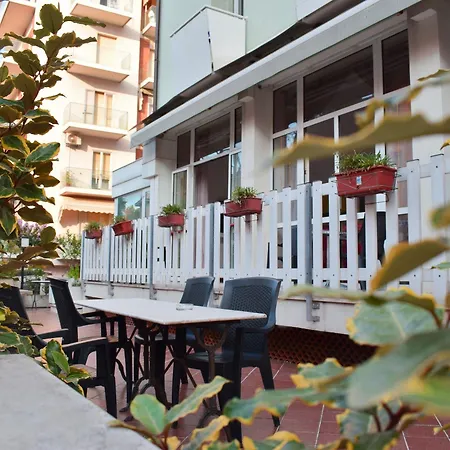 Hotel Bamby-3