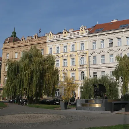 Hotel Klarinn Prague Castle-2
