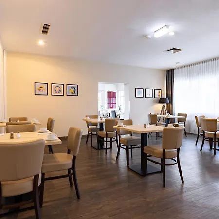 Garner Hotel Cologne Porz - Airport By Ihg-3