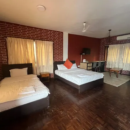 Khushi Khushi Hotel-2