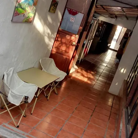 Hostal Mi Otra Casa Santa Ana-2