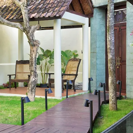 The Dutch Bungalow Seminyak-2