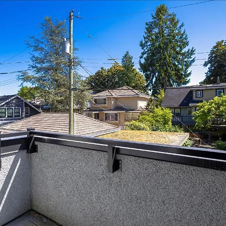 Dunbar Brand-New Laneway House-3