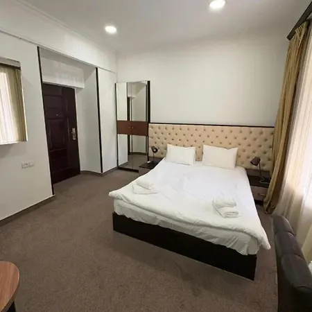 Premium Tumanian Suites-3