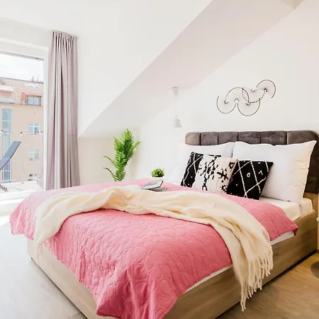 Prague Days - Bright Apartments With Ac Near Vysehrad Castle-3