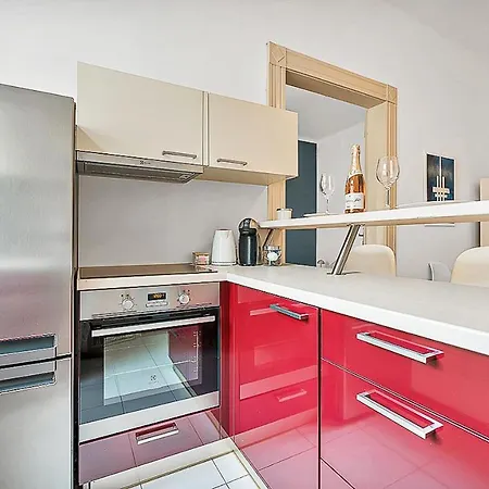 Stylish Apartment Near Wenceslas Square-3