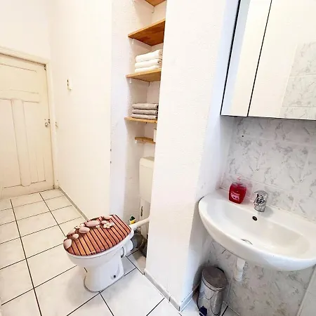 1Room Flat with Kitchen Near Neukölln&Kreuzberg-2
