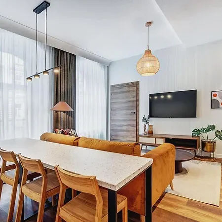 Domillion 2Bdr Modern Old Town Retreat So1D-3