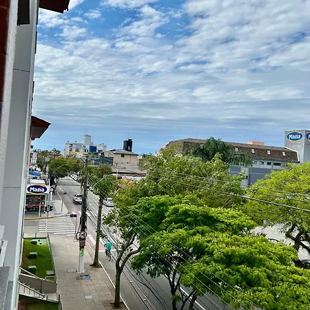 Apartamento A 100 Metros Do Mar-3