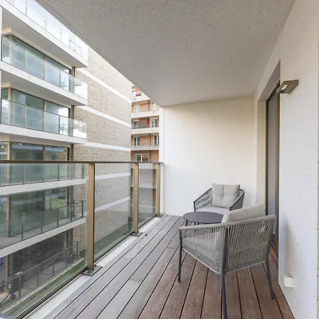 Lecomte - Sky Harbour 58-2