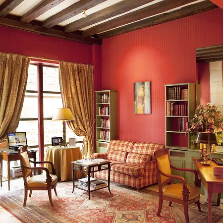 Relais Du Louvre-2