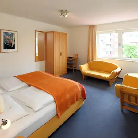 Hotel Am Segelhafen-3