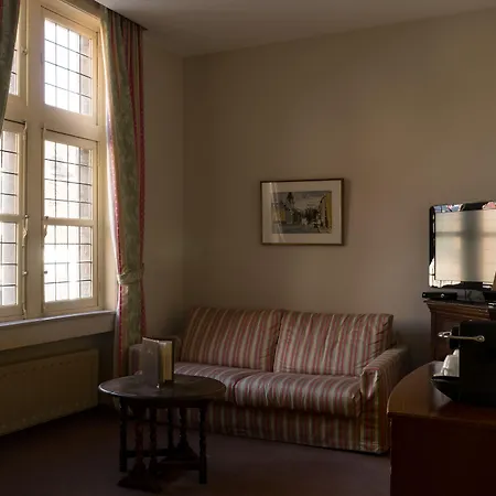 Hotel Duc De Bourgogne-3