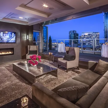 One King West Hotel&Residence-3