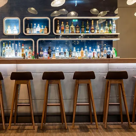 Motel One Frankfurt Airport-3