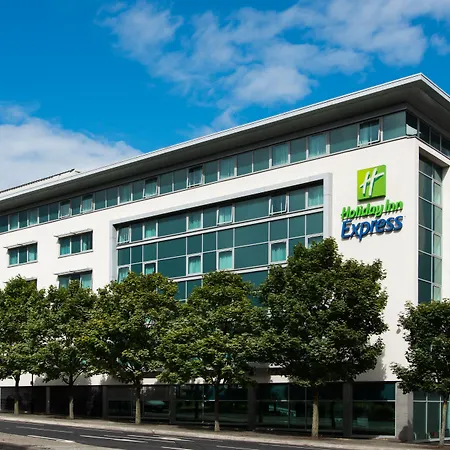 Holiday Inn Express Newcastle City Centre By Ihg-3