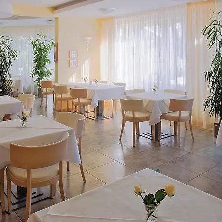 Hotel SET-2