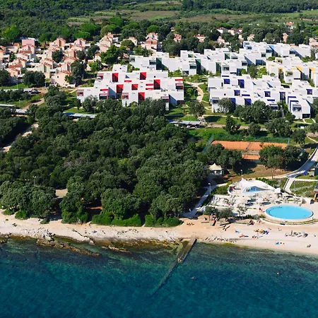 Maistra Select Amarin Resort-3