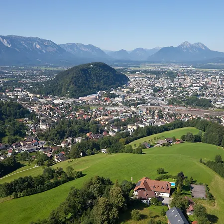 Hotel Schöne Aussicht-3