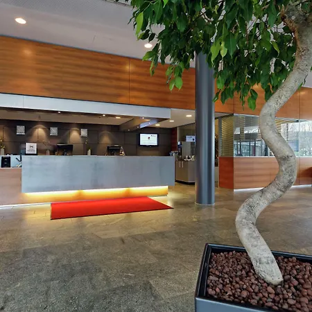 Hilton Garden Inn Stuttgart Neckarpark-2