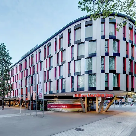Hilton Garden Inn Stuttgart Neckarpark-3