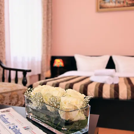Hotel-Pension Cortina-3
