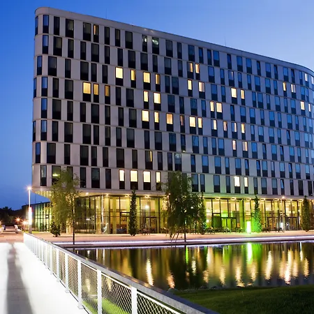 Courtyard By Marriott Vienna Prater/Messe-2