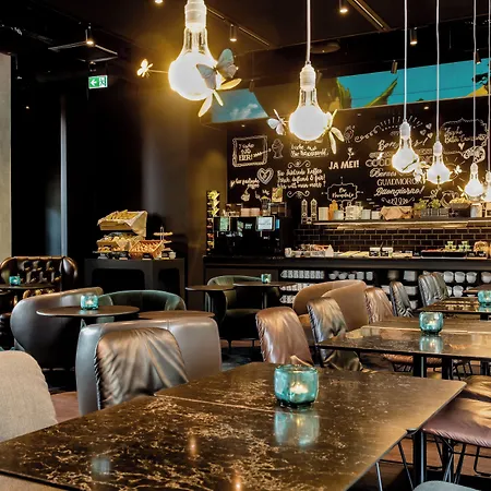 Motel One München-East Side-3
