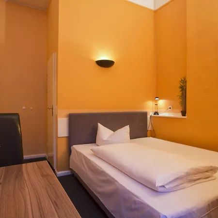 Hotel am Hermannplatz-3