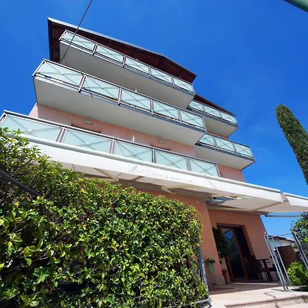 Hotel Clarin 14 By Dori-2