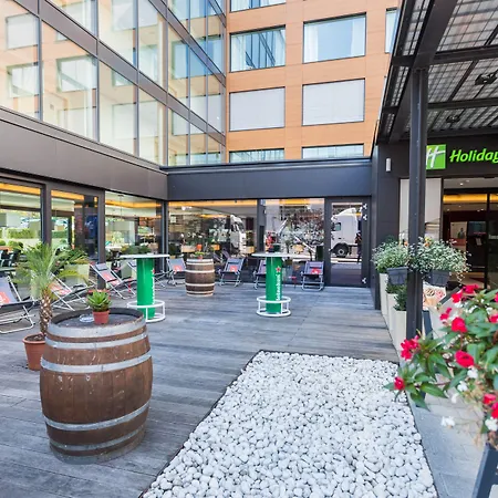 Holiday Inn Express Zürich Airport, an IHG Hotel-2