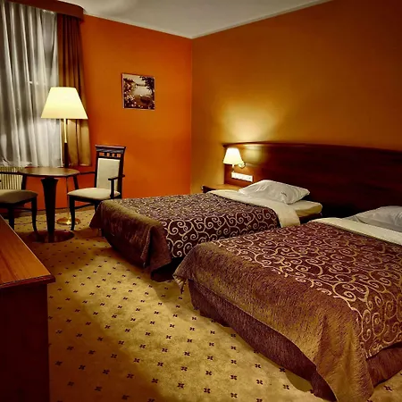 Grand Royal Hotel-2