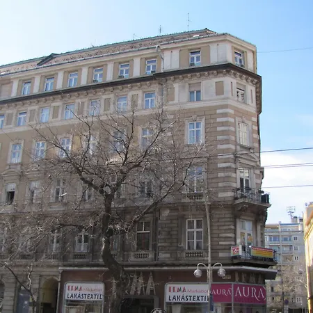 Friends Hostel & Apartments-2