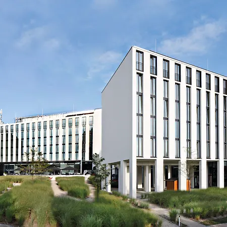 Leonardo Royal Hotel Munich-3