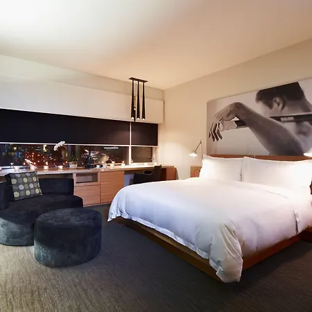 Le Germain Hotel Maple Leaf Square-3