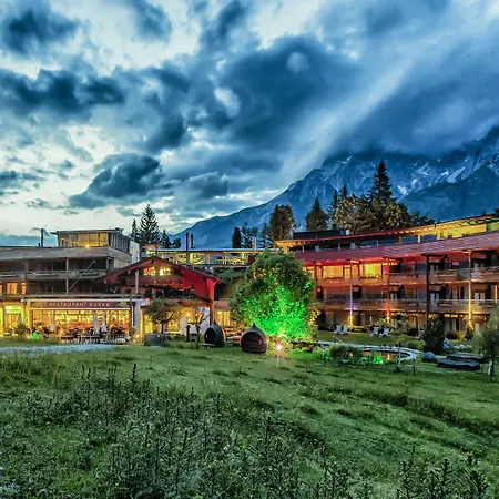 Holzhotel Forsthofalm-2