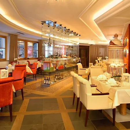 Stammhaus im Hotel Alpine Palace-3
