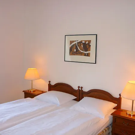 Hotel Schloss Spyker-3