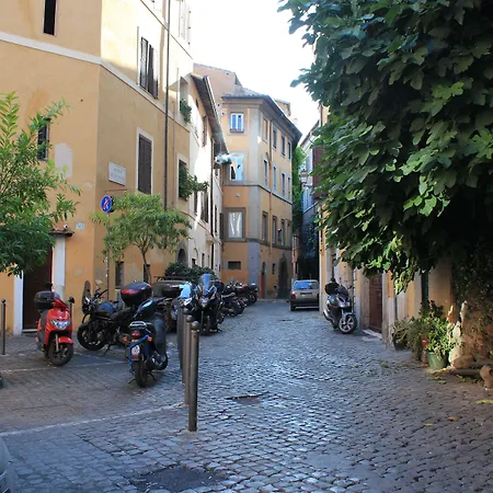 B&B Ventisei Scalini A Trastevere-3
