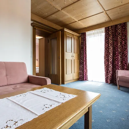 Hotel Solstein-2