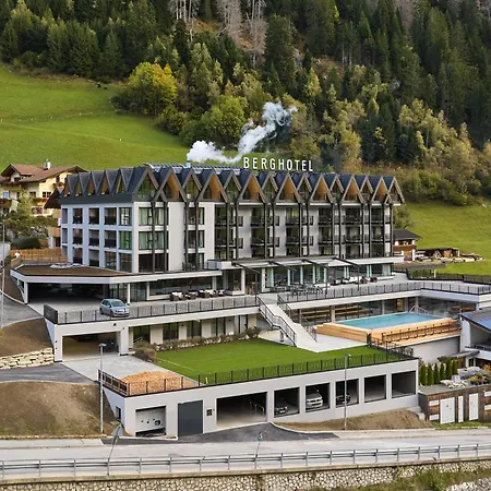 Berghotel-3