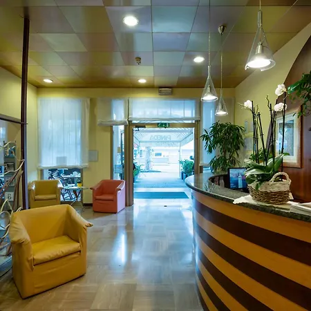 Aparthotel Pineda-2
