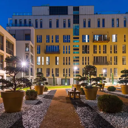 Lagrange Aparthotel Lyon Lumiere-3