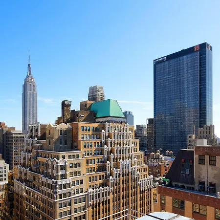 Courtyard By Marriott Times Square West-2