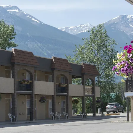 Maligne Lodge-2