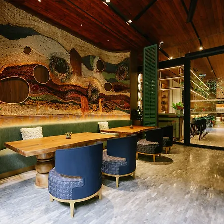 Ad Lib Hotel Bangkok-3