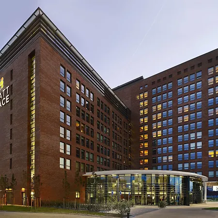 Hyatt Place Amsterdam Airport-3