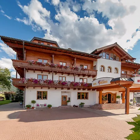 Alpines Gourmet Hotel Montanara-3