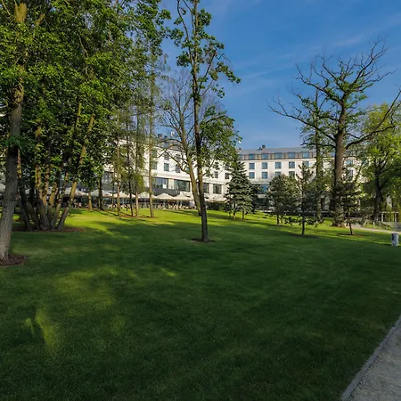 Doubletree By Hilton Hotel & Conference Centre Warsaw-2